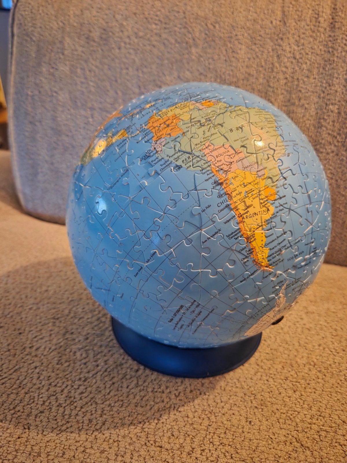 Puzzel wereldbol Ravensburger, Kunststof, Draaibaar, Ophalen of Verzenden, Zo goed als nieuw