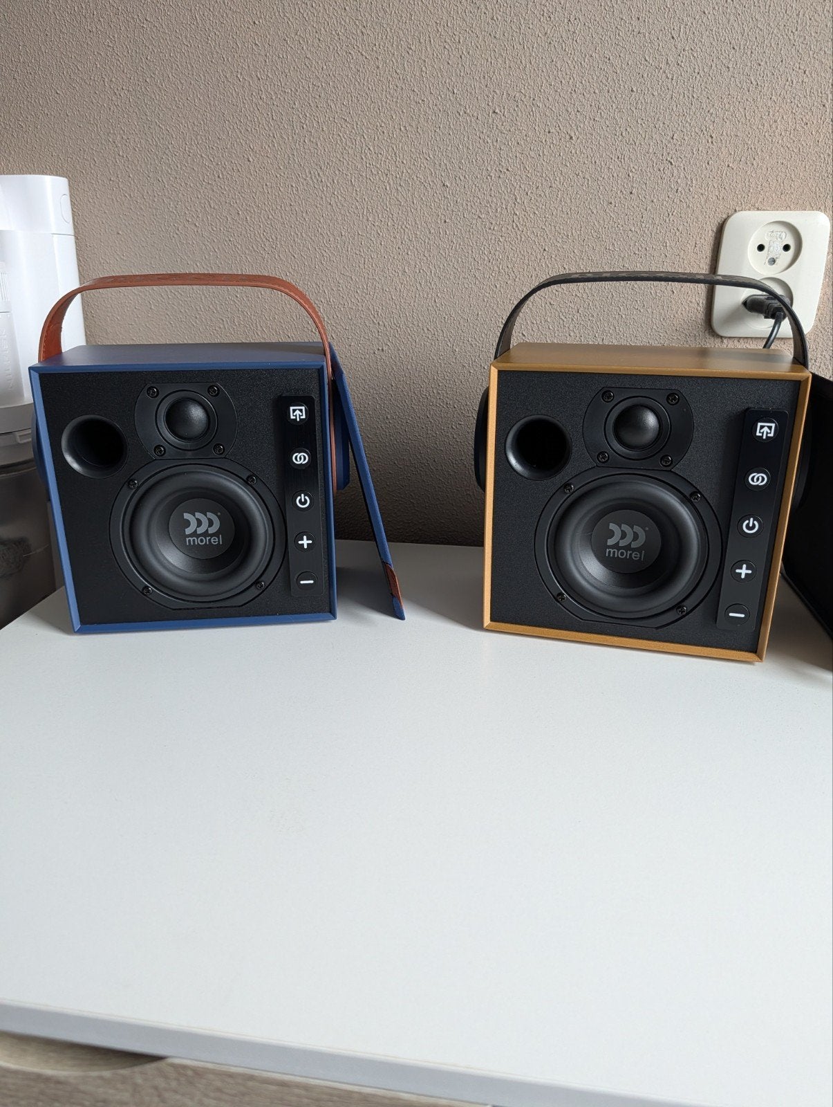 Morel Högtalare - Draagbare Bluetooth Speakers (2 stuks), Zo goed als nieuw, Draagbare speaker, AUX-ingang, Minder dan 60 watt