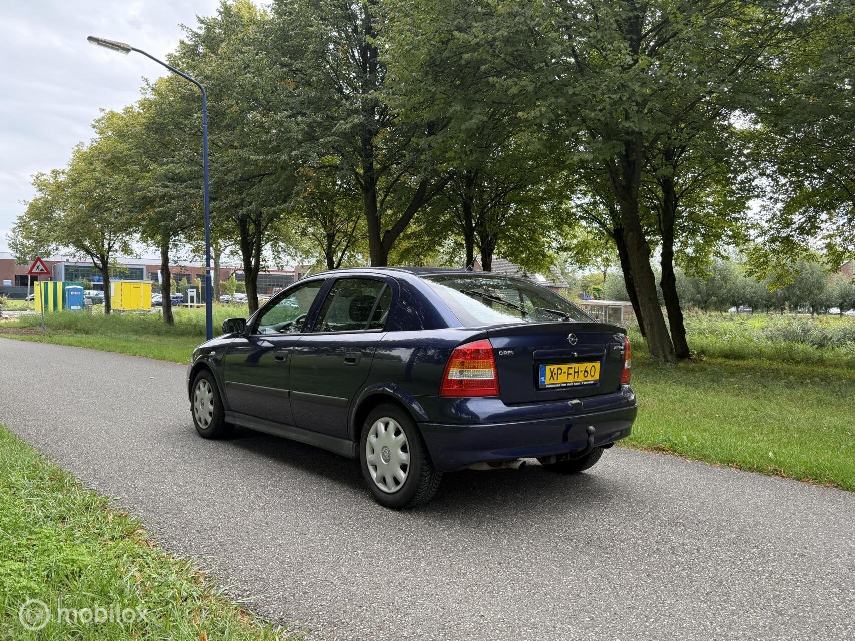 Opel Astra 1.6 Club*AUTOMAAT*TREKHAAK*APK 07/27, Auto's, Stof, Gebruikt, Zwart, 4 cilinders