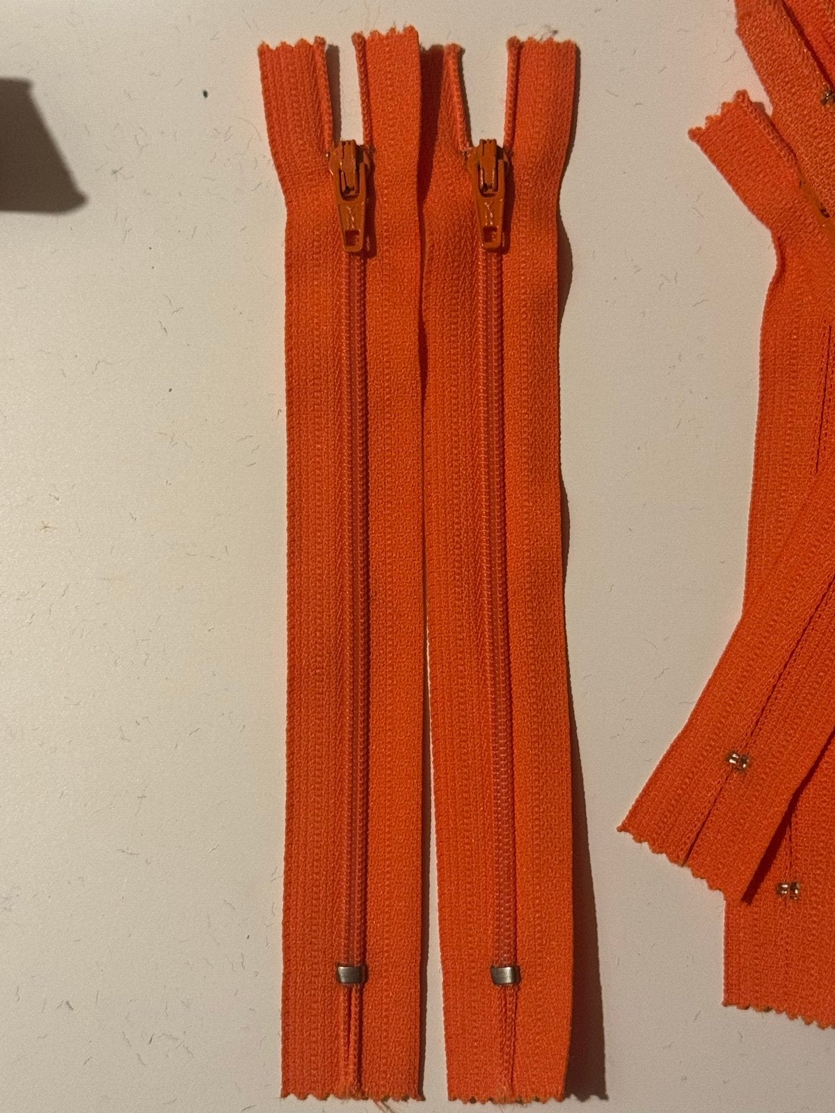 50 YKK ritsen 15 cm - Oranje, Hobby en Vrije tijd, Naaien en Fournituren, Ophalen of Verzenden, Nieuw, Rits of Sluiting