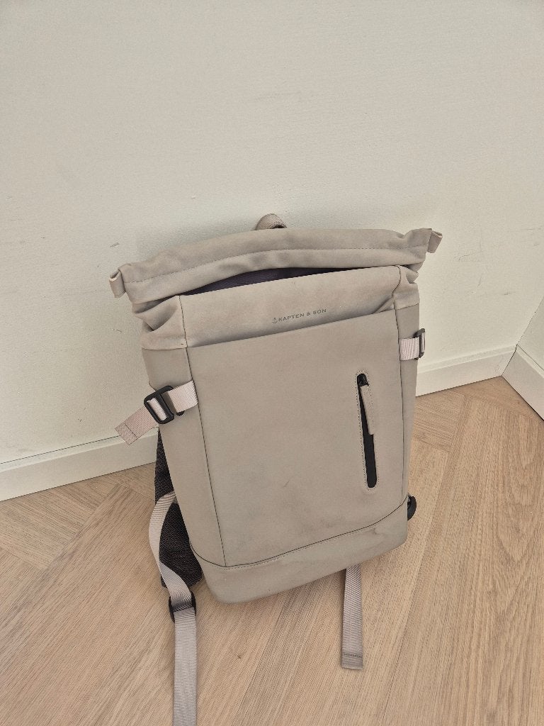 Kapten & Son rugtas - Sandstone, Sieraden, Tassen en Uiterlijk, 40 cm of meer, Gebruikt, Waterdicht, 30 tot 45 cm