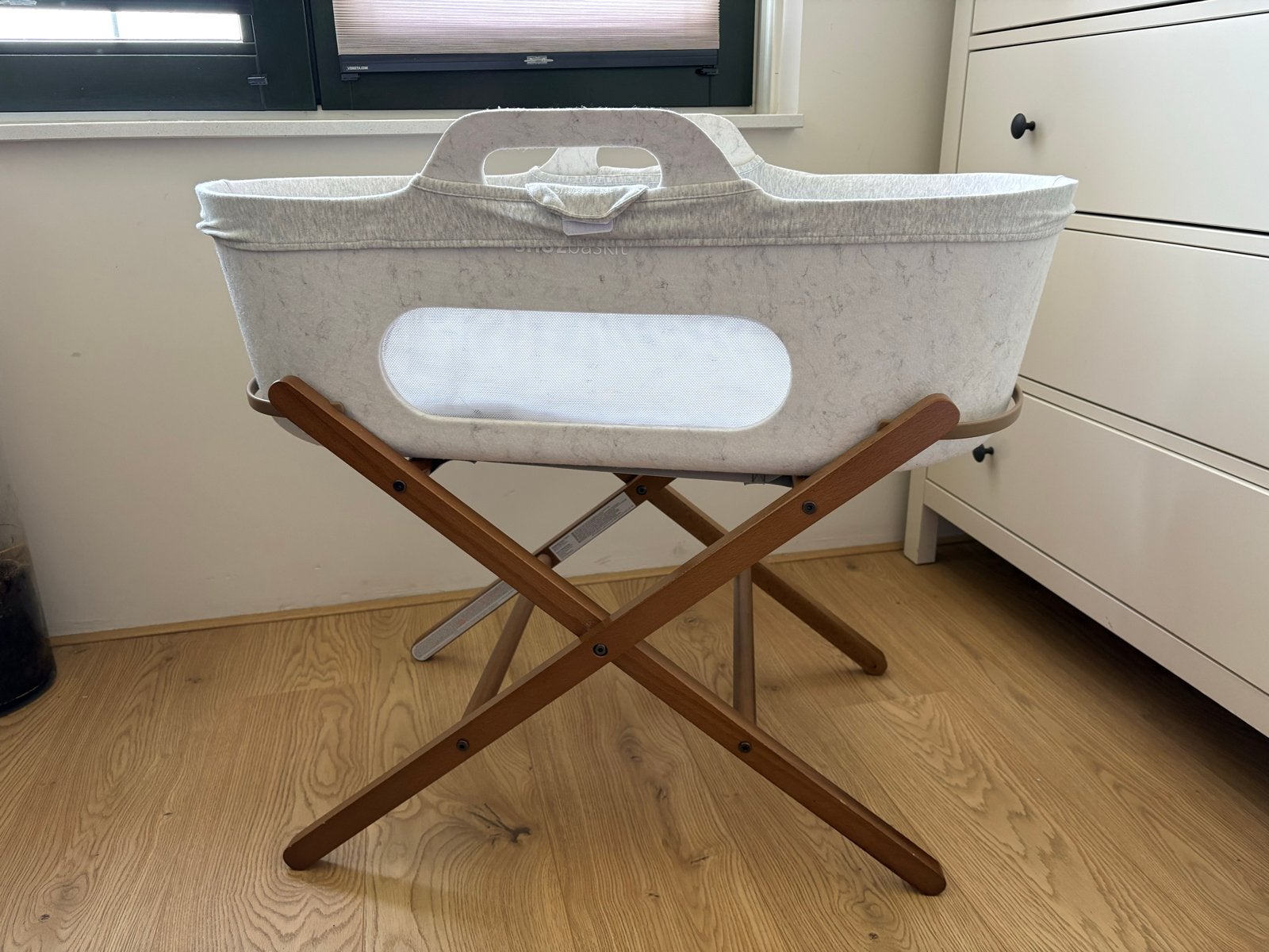 SnuzBaskit Wieg / Mozes mandje ZGAN, Kinderen en Baby's, Ophalen, Zo goed als nieuw, Wieg