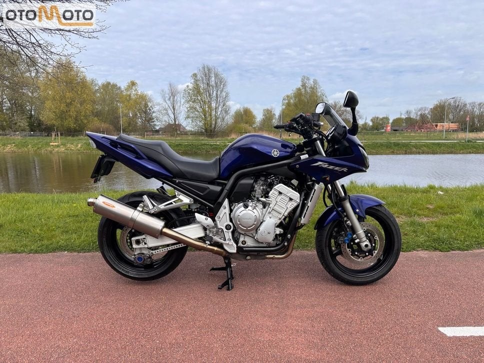 YAMAHA FZS 1000  FAZER (bj 2004), 4 cilinders, Motorrijbewijs A, Bedrijf, Onbekend