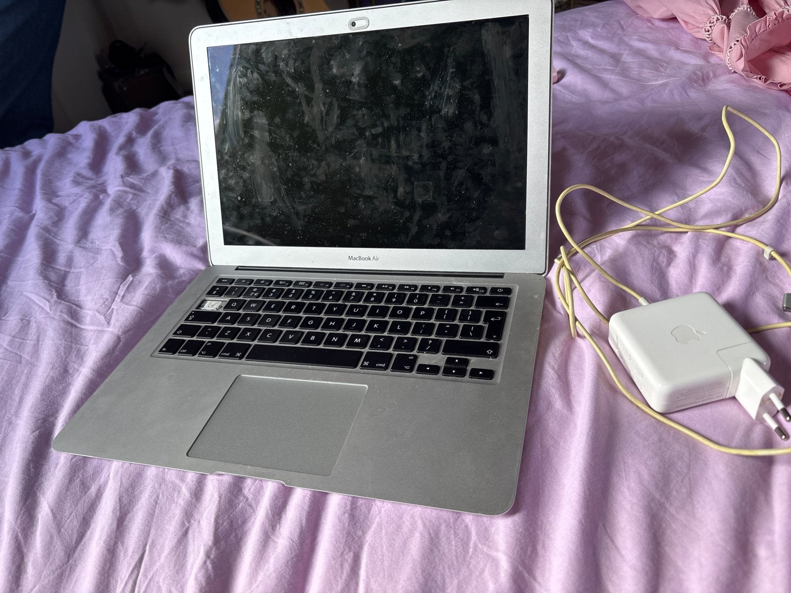 MacBook Air 13 inch - Gebruikt, Gebruikt, Minder dan 4 GB, Qwerty, 13 inch
