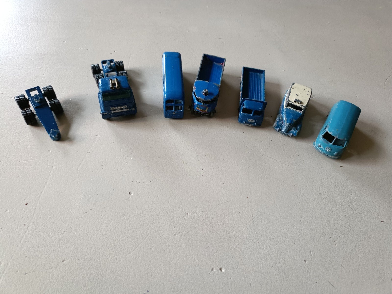 set van 5 miniatuur auto's waarvan 3 uit de lesney serie, Ophalen of Verzenden, Gebruikt, Auto