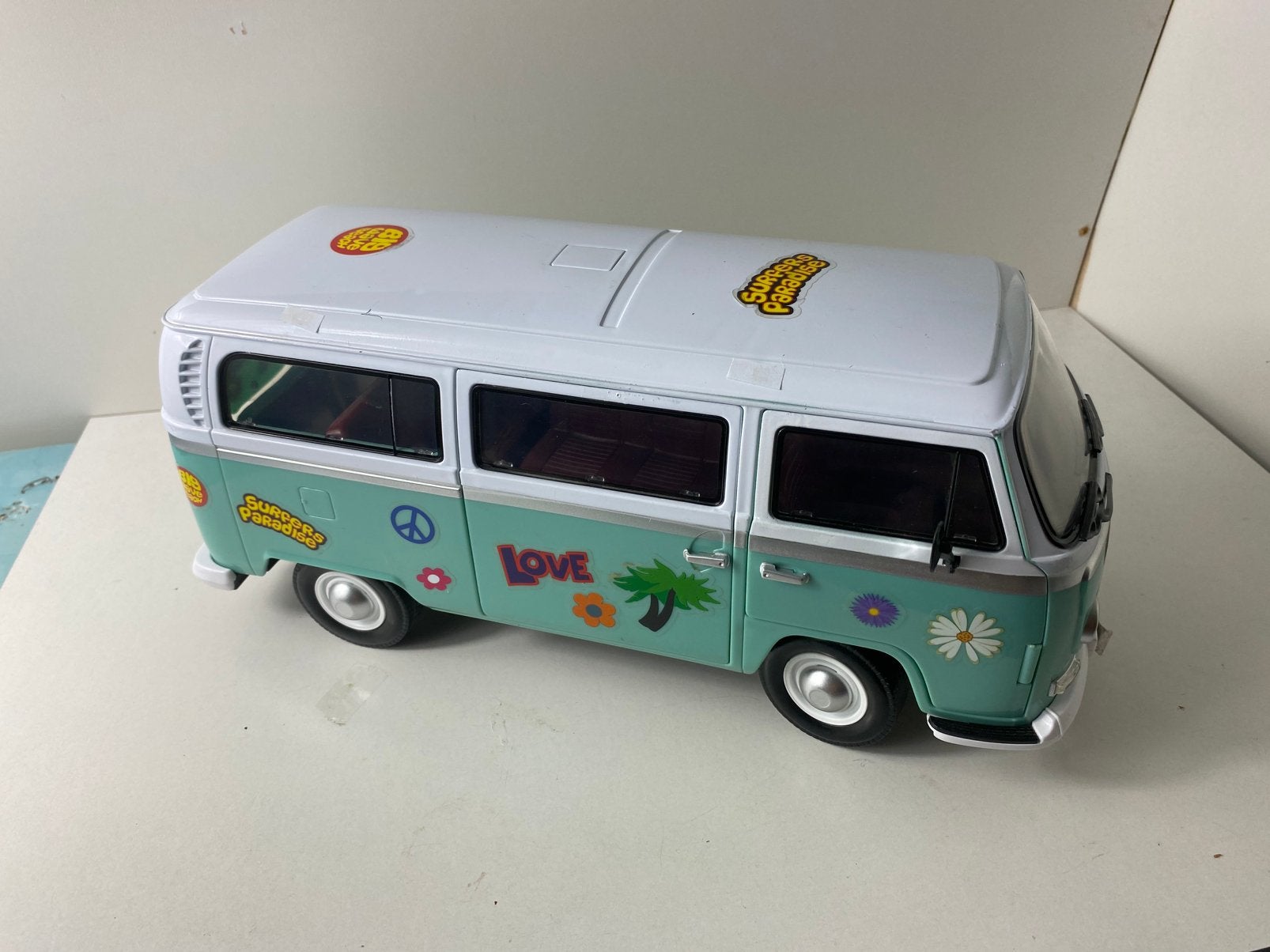 1:14 VOLKSWAGEN T2-“hippybus”- zeer gedetailleerd, Ophalen of Verzenden, Gebruikt, 1:9 t/m 1:12, Bus of Vrachtwagen
