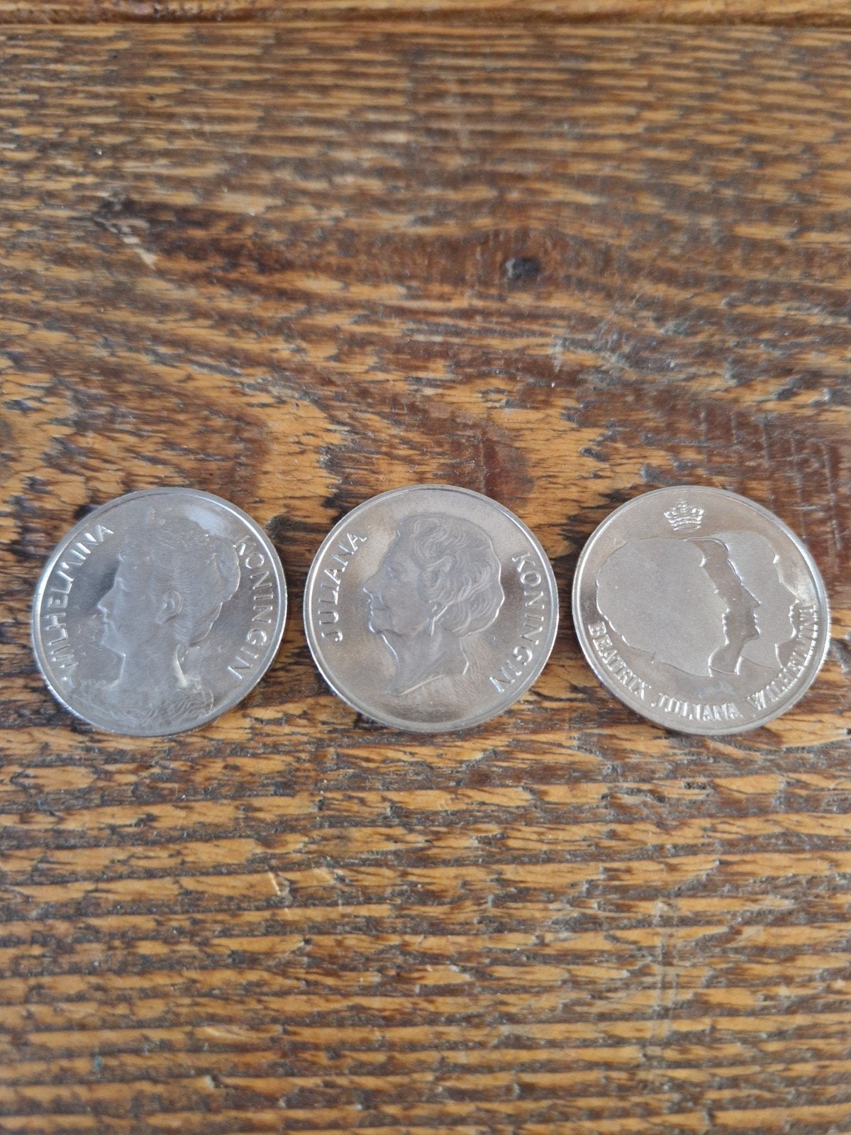 3 penningen / munten "100 jaar vorstinnen", Ophalen, Overige landen, 2 euro