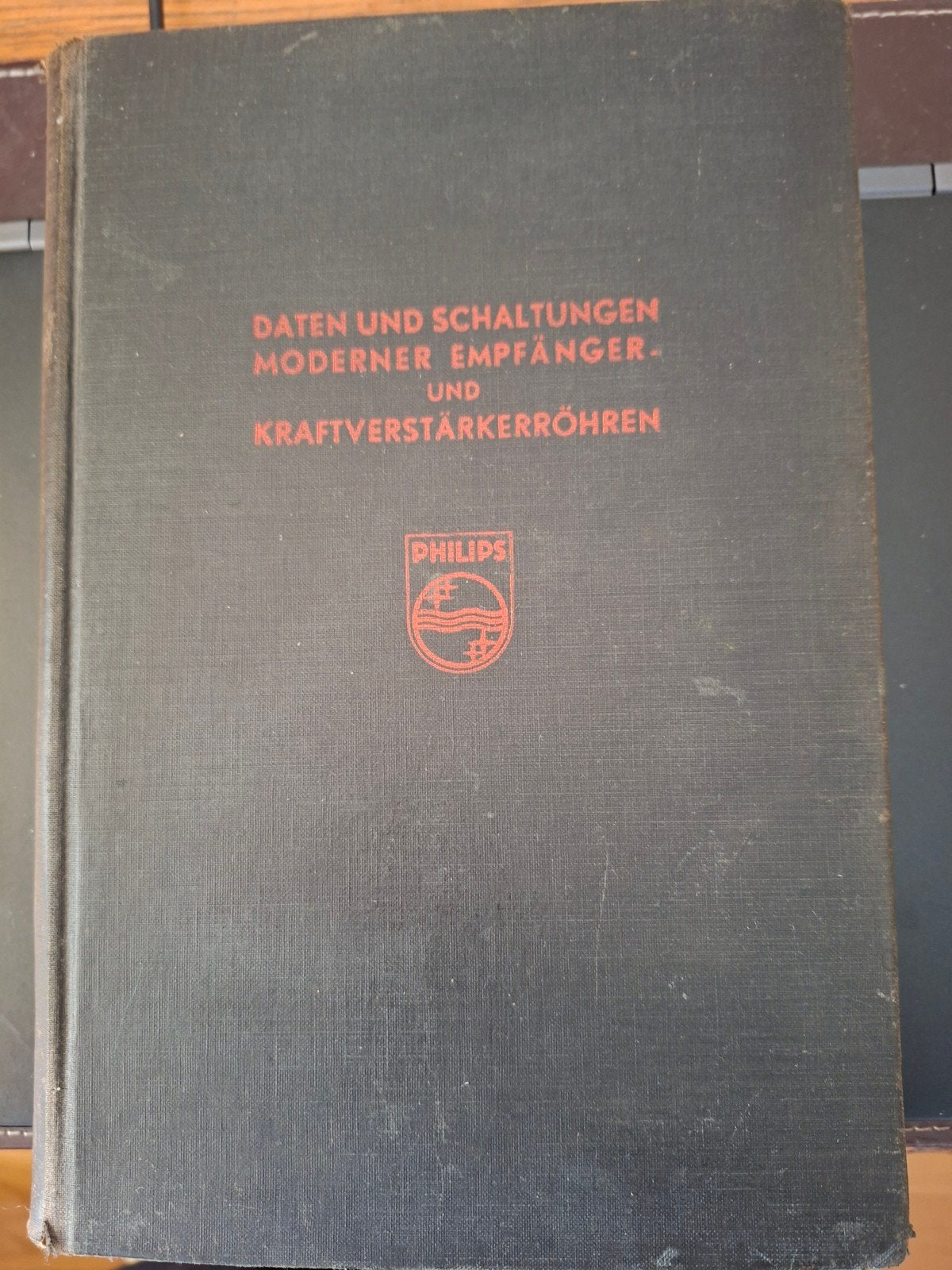 Philips Daten und Schaltungen Moderne empf., Boeken, Ophalen of Verzenden, Gelezen, Elektrotechniek, Philips
