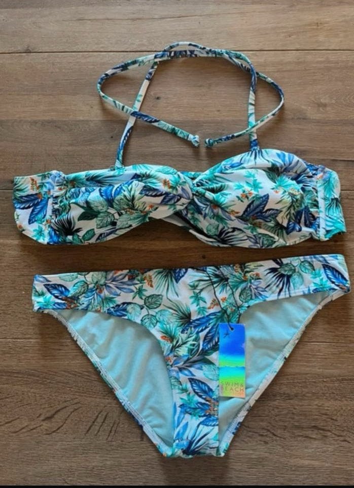 Nieuwe Primark bikini maat 42 met tropische print, Kleding | Dames, Ophalen of Verzenden, Nieuw, Meerkleurig, Bikini