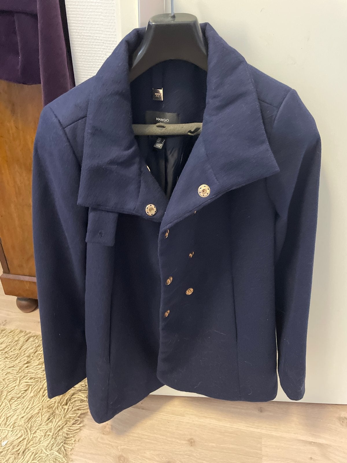 Donkerblauwe Mango jas 38 m met gouden knopen, Ophalen of Verzenden, Zo goed als nieuw, Blauw