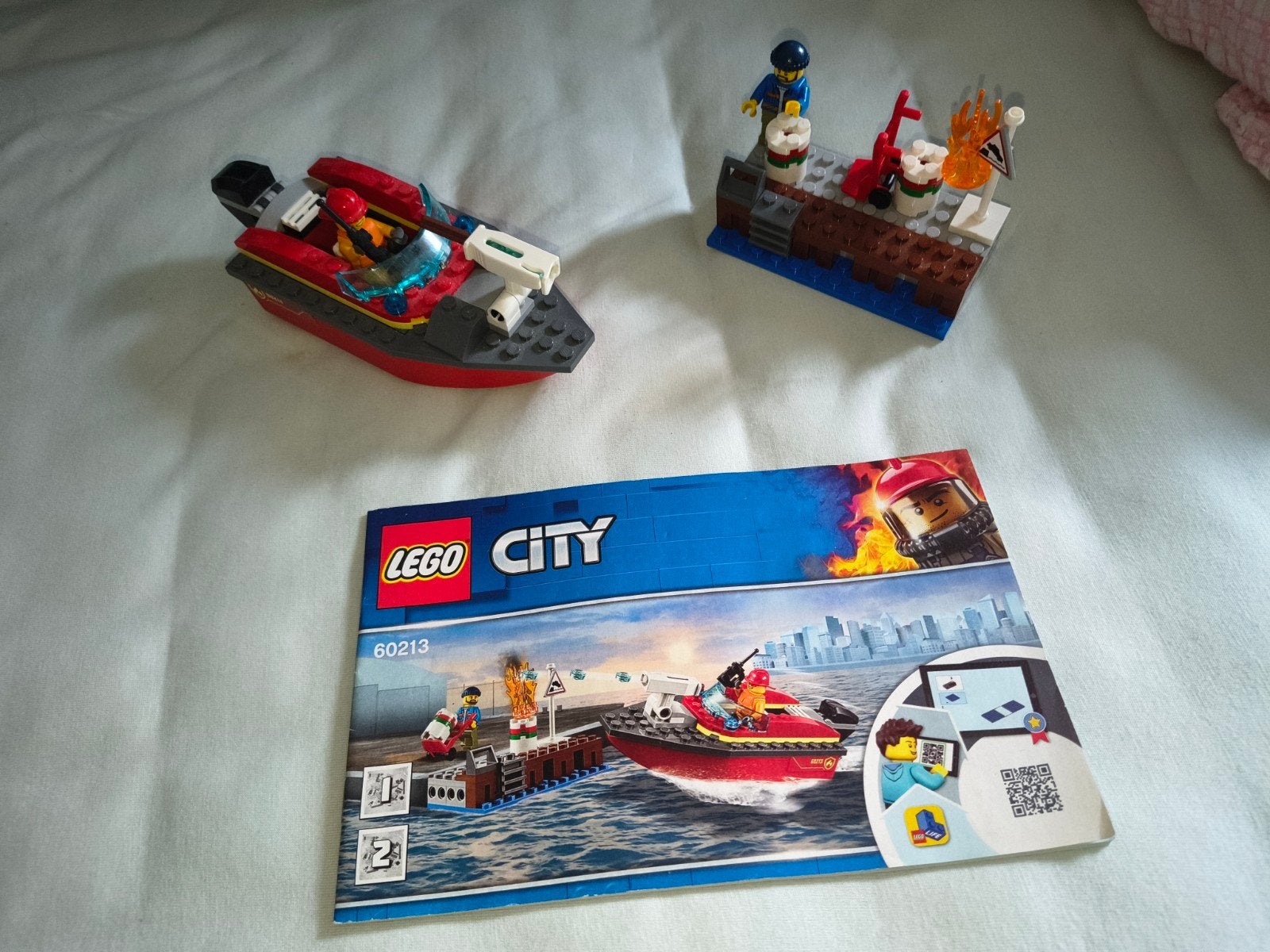 LEGO City Brand aan de Kade (60213) - Compleet set, Kinderen en Baby's, Speelgoed | Duplo en Lego, Lego, Compleet, Ophalen of Verzenden