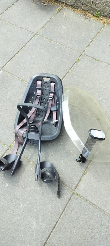 Yepp voorzitje met windscherm - Zwart, Fietsen en Brommers, Fietsaccessoires | Fietsstoeltjes, Yepp, Voorzitje, Ophalen of Verzenden