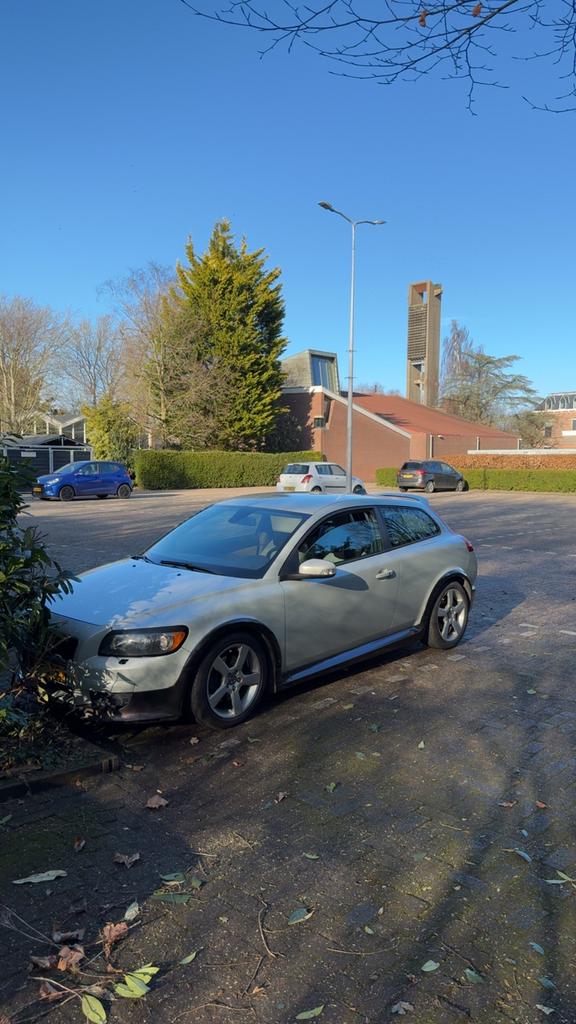 Volvo C30 2.4 D5 Geartronic 2006 Wit, Auto's, Volvo, 700 kg, Wit, 14 km/l, Diesel