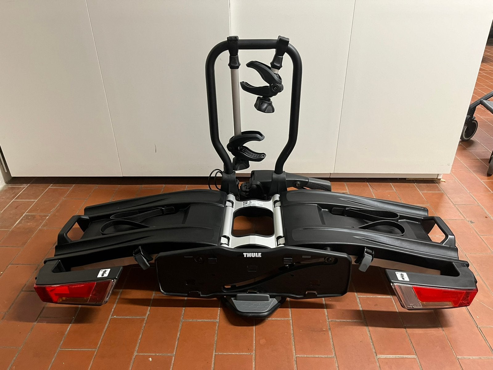 Thule EasyFold XT 933 fietsendrager in NIEUWSTAAT, Auto diversen, Ophalen, Zo goed als nieuw, Brede banden, 2 fietsen