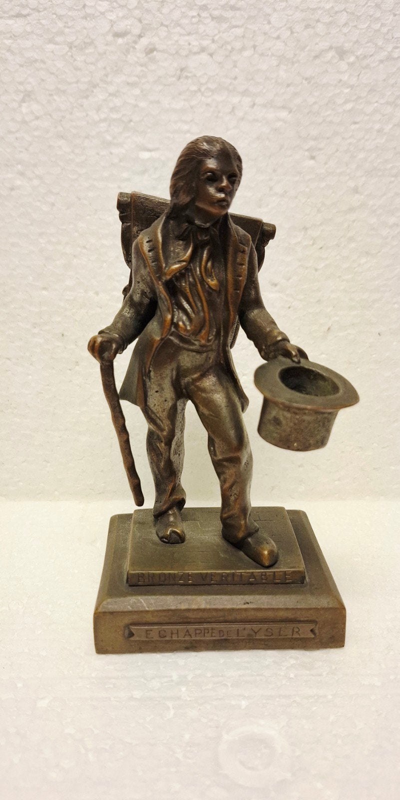 Zware antieke  Bronzen Beeldje 'L'Echappé de L'Ysère' - Bron, Minder dan 20 cm, Gepatineerd, Ophalen of Verzenden, Brons