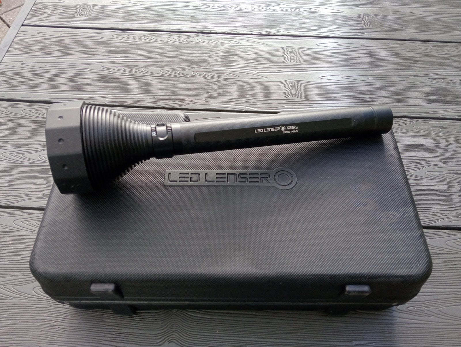 Ledlenser X21R.2 Oplaadbare LED Zaklamp met Koffer, Ophalen, Accu