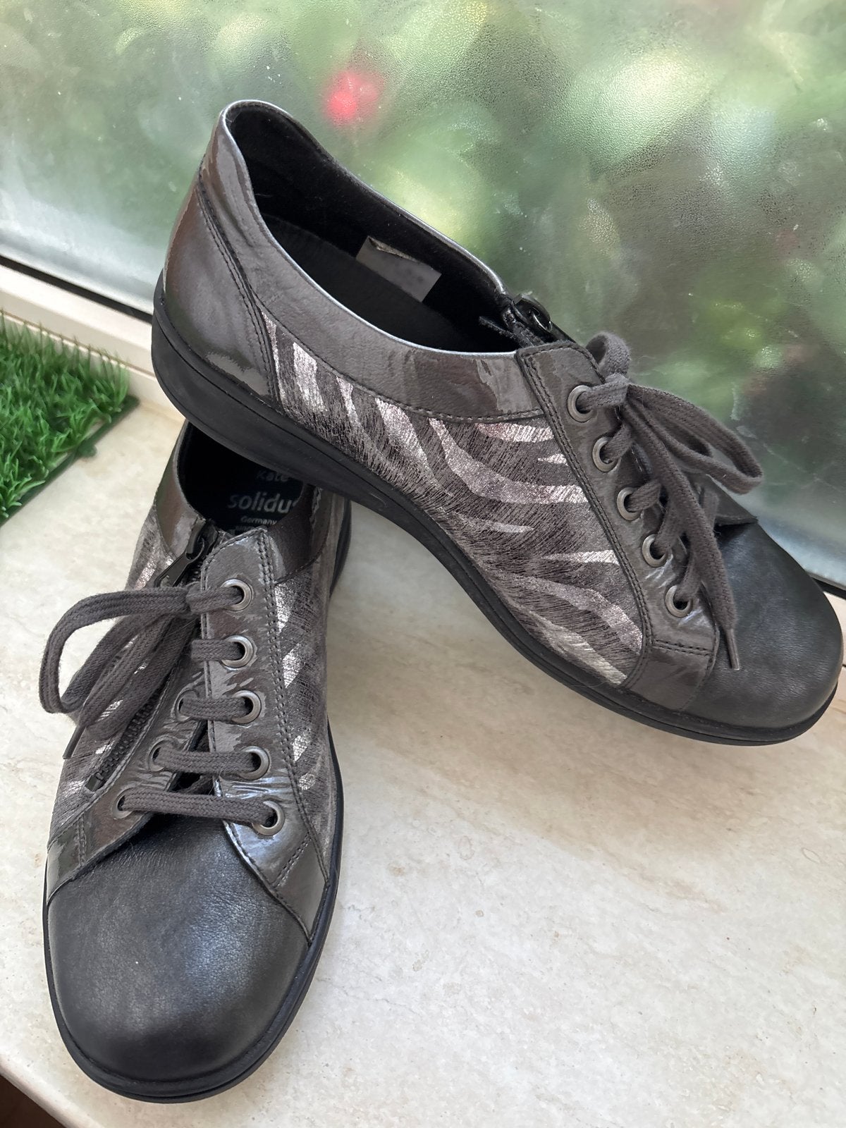 Solidus Kate zwart grijs veterschoenen 37,5, Ophalen of Verzenden, Gedragen, Zwart, Schoenen met lage hakken