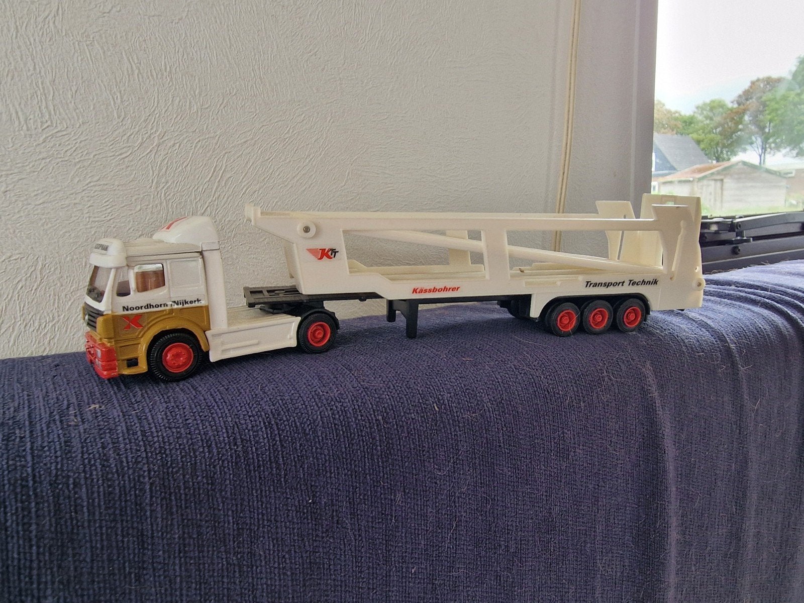 Speelgoed vrachtwagen met oplegger - Noordhorn Nijkerk, Ophalen of Verzenden, Zo goed als nieuw, Bus of Vrachtwagen, Overige merken