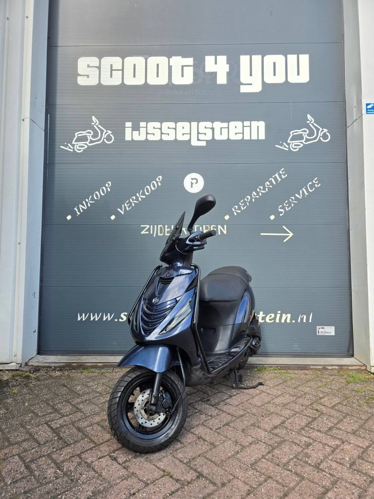 PIAGGIO ZIP 4T 2V BMW BLUE FULL OPTION GARANTIE!, Fietsen en Brommers, Ophalen, Zo goed als nieuw, Benzine, Zip