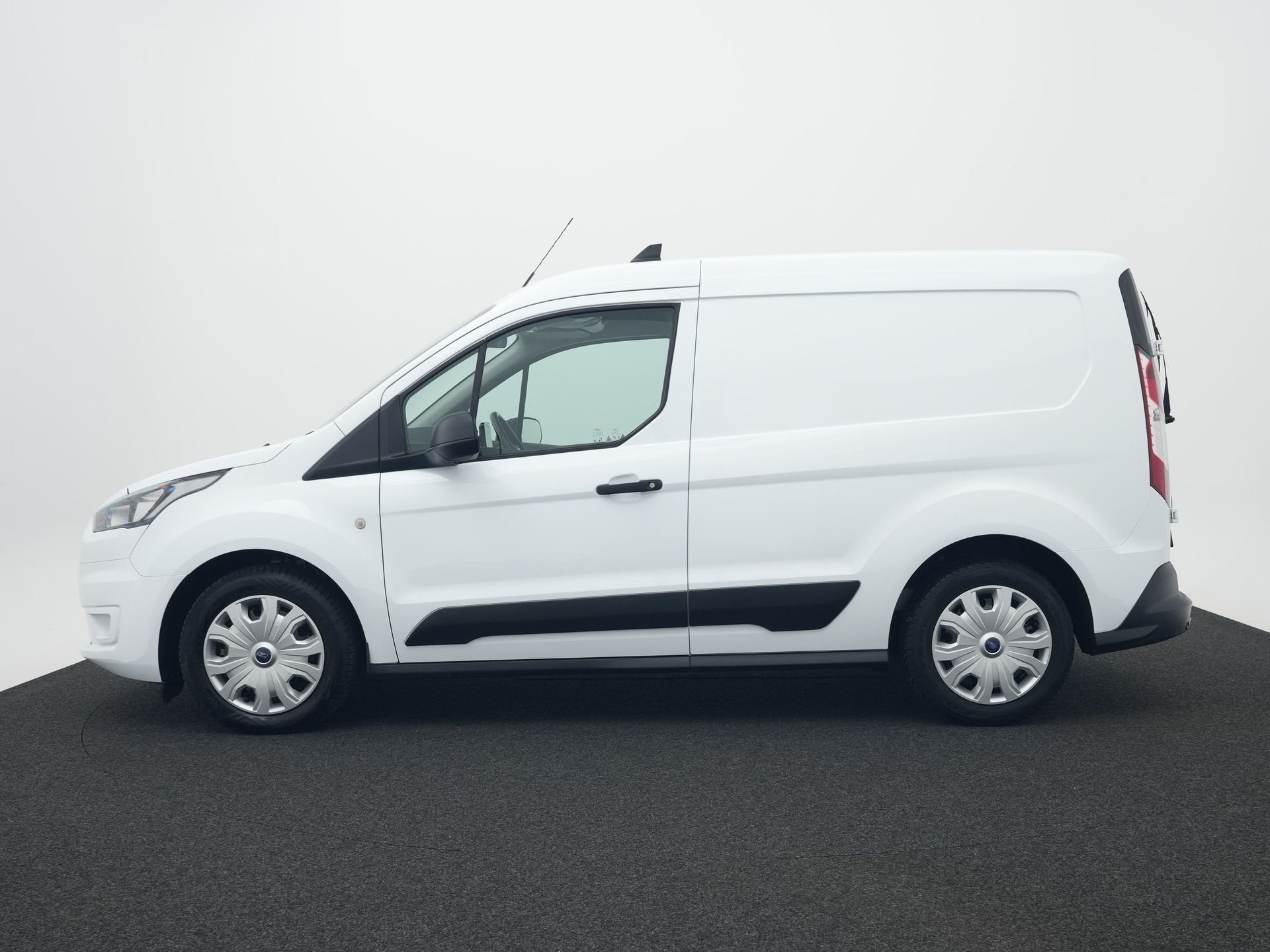 Ford Transit Connect 1.5 EcoBlue L1 Trend (bj 2021), Dealer onderhouden, Gebruikt, 4 cilinders, Origineel Nederlands