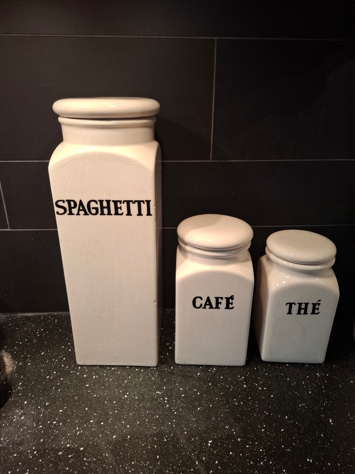 4 voorraadpotten ; spaghetti , thee ,  koffie en brood, Antiek en Kunst, Ophalen of Verzenden