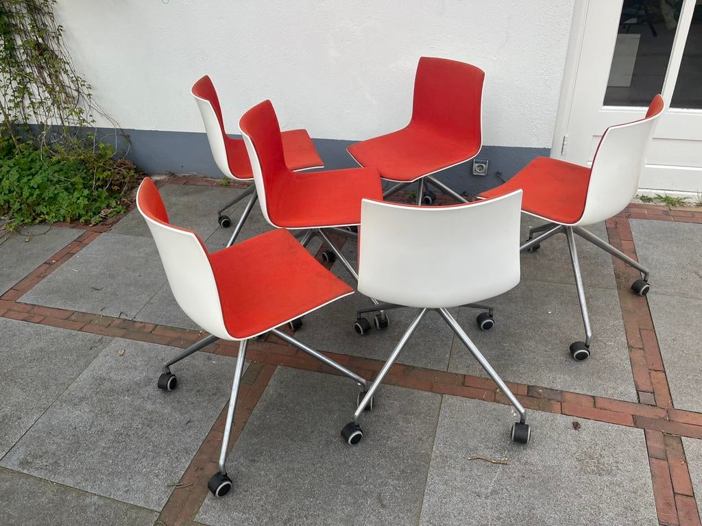 Italiaanse design stoelen Arper Catifa 46, Huis en Inrichting, Ophalen, Gebruikt, Design, Vijf, Zes of meer stoelen