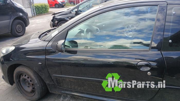 Portier 2Deurs links van een Peugeot 206 PLUS, Auto-onderdelen, Gebruikt, -, Deur, -
