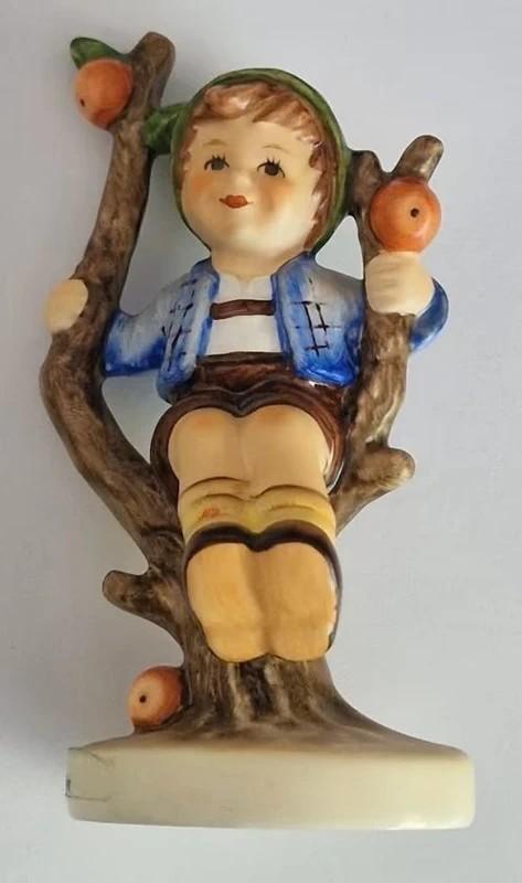 Hummel / Goebel beeldje 'Herbst - Apple Tree Boy', Ophalen of Verzenden