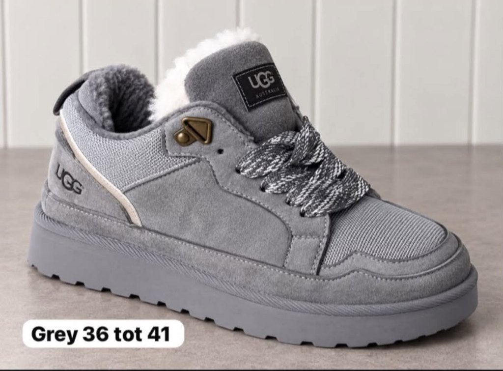 sneakers/gympen ugg., Overige kleuren, Nieuw, Ophalen of Verzenden, Sneakers of Gympen