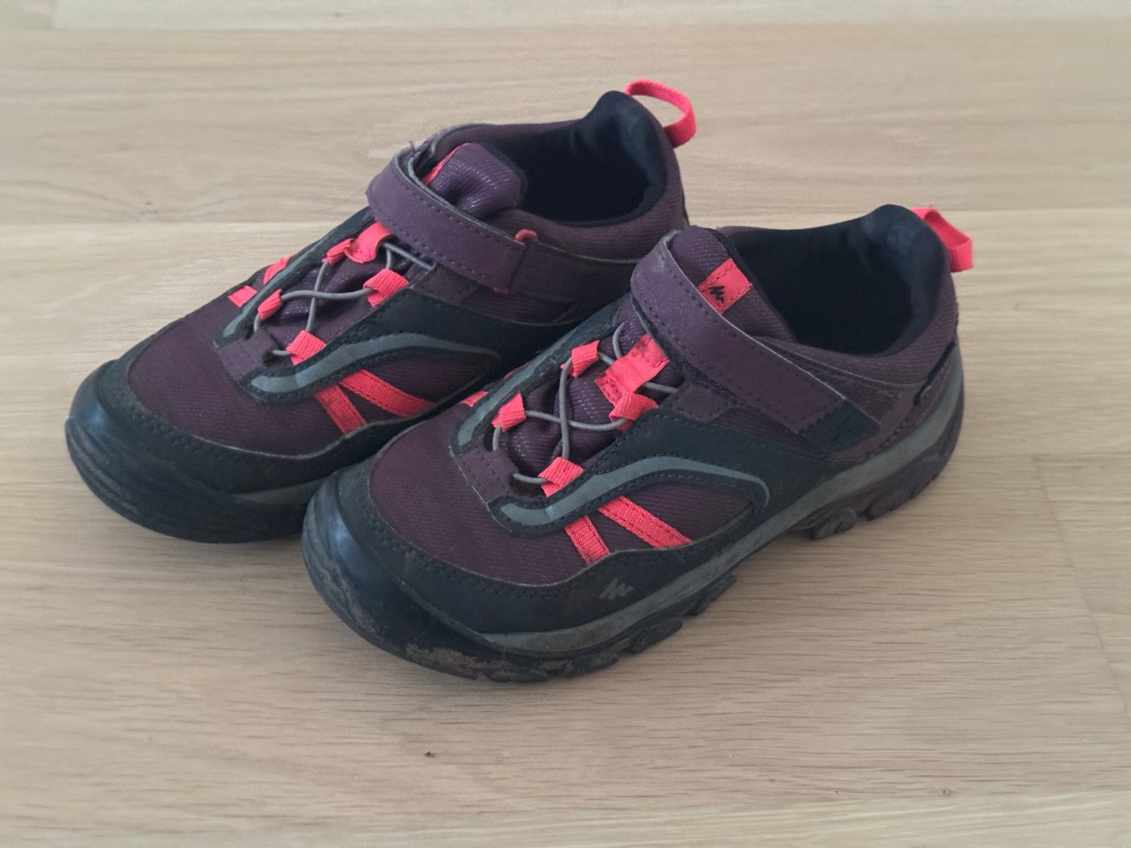 Paarse Quechua wandelschoenen maat 33, Kinderen en Baby's, Ophalen of Verzenden, Gebruikt, Jongen of Meisje, Sportschoenen