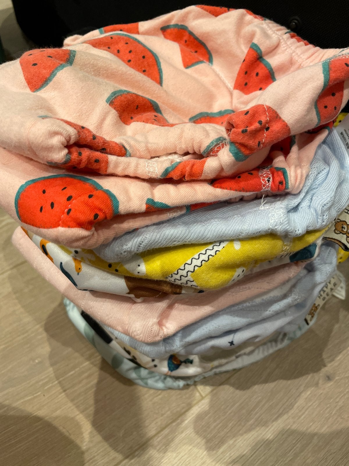 15 nieuwe oefenbroekjes Happy Bear en Xue Ouni, Kinderen en Baby's, Babykleding | Overige, Ophalen of Verzenden, Nieuw, Jongetje of Meisje