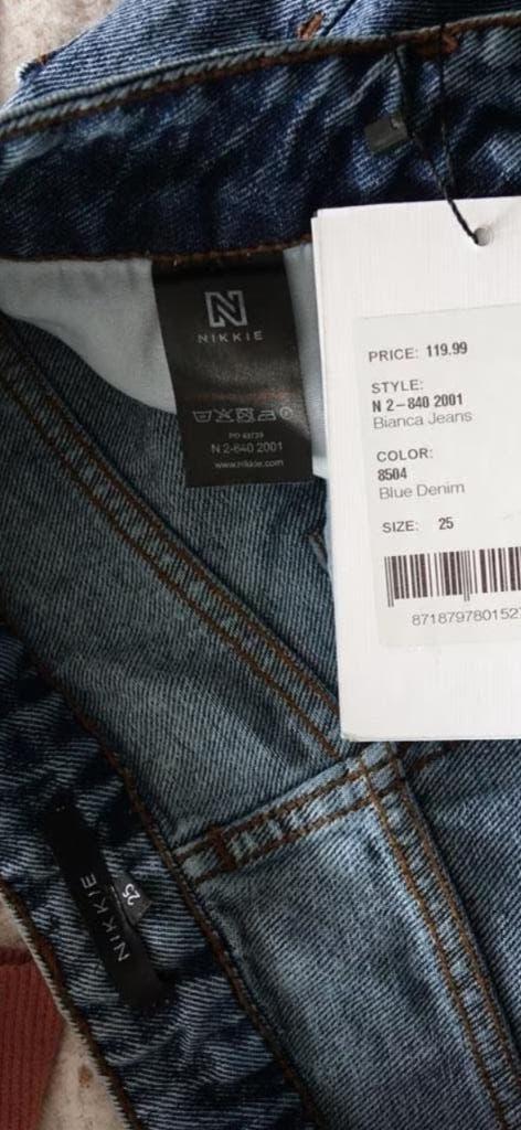 nieuwe NIKKIE jeans 7/8 ste, Nieuw, Nikkie, W27 (confectie 34) of kleiner, Verzenden