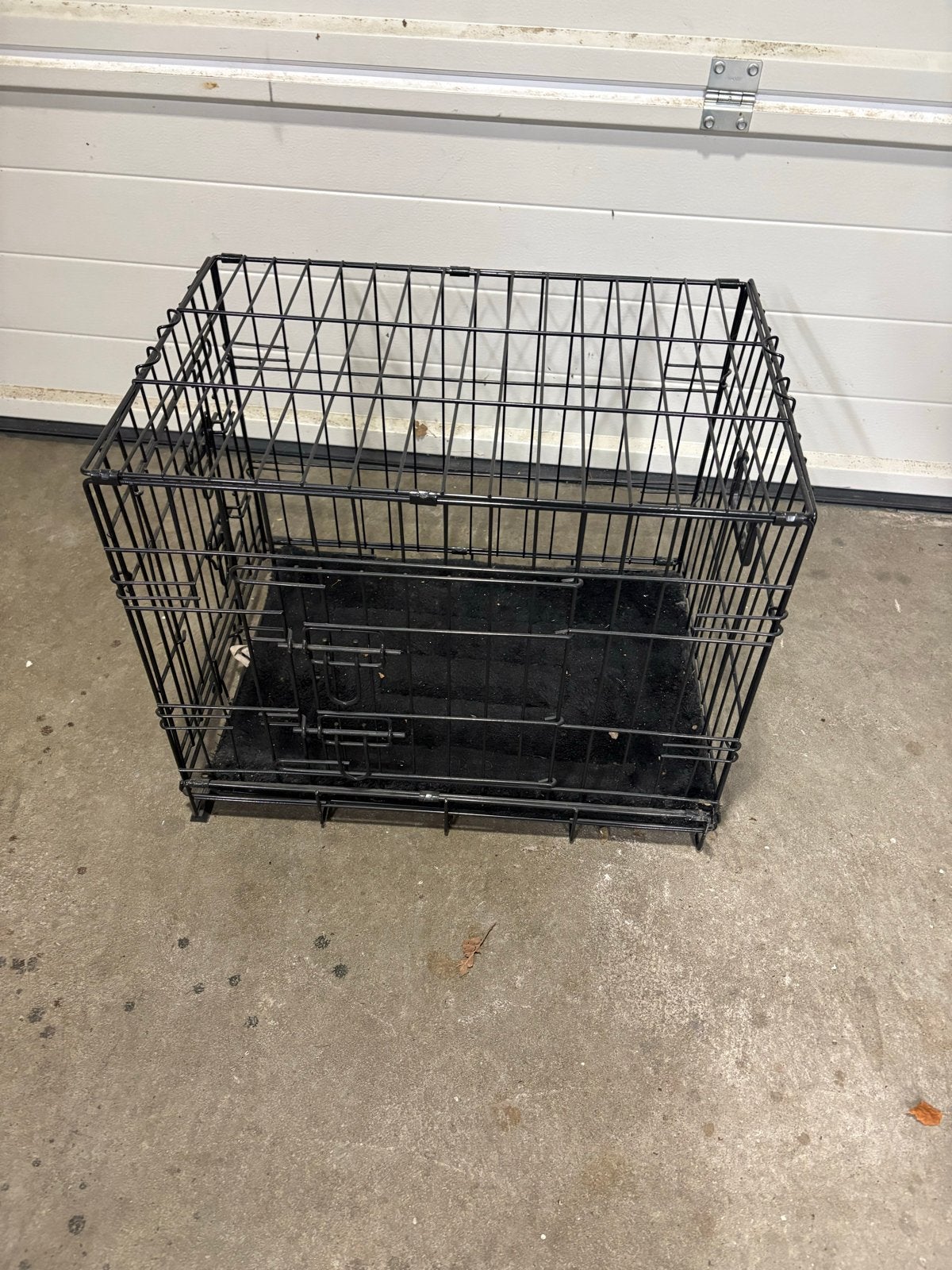 TE KOOP HONDEN BENCH KLEIN, Ophalen, Gebruikt