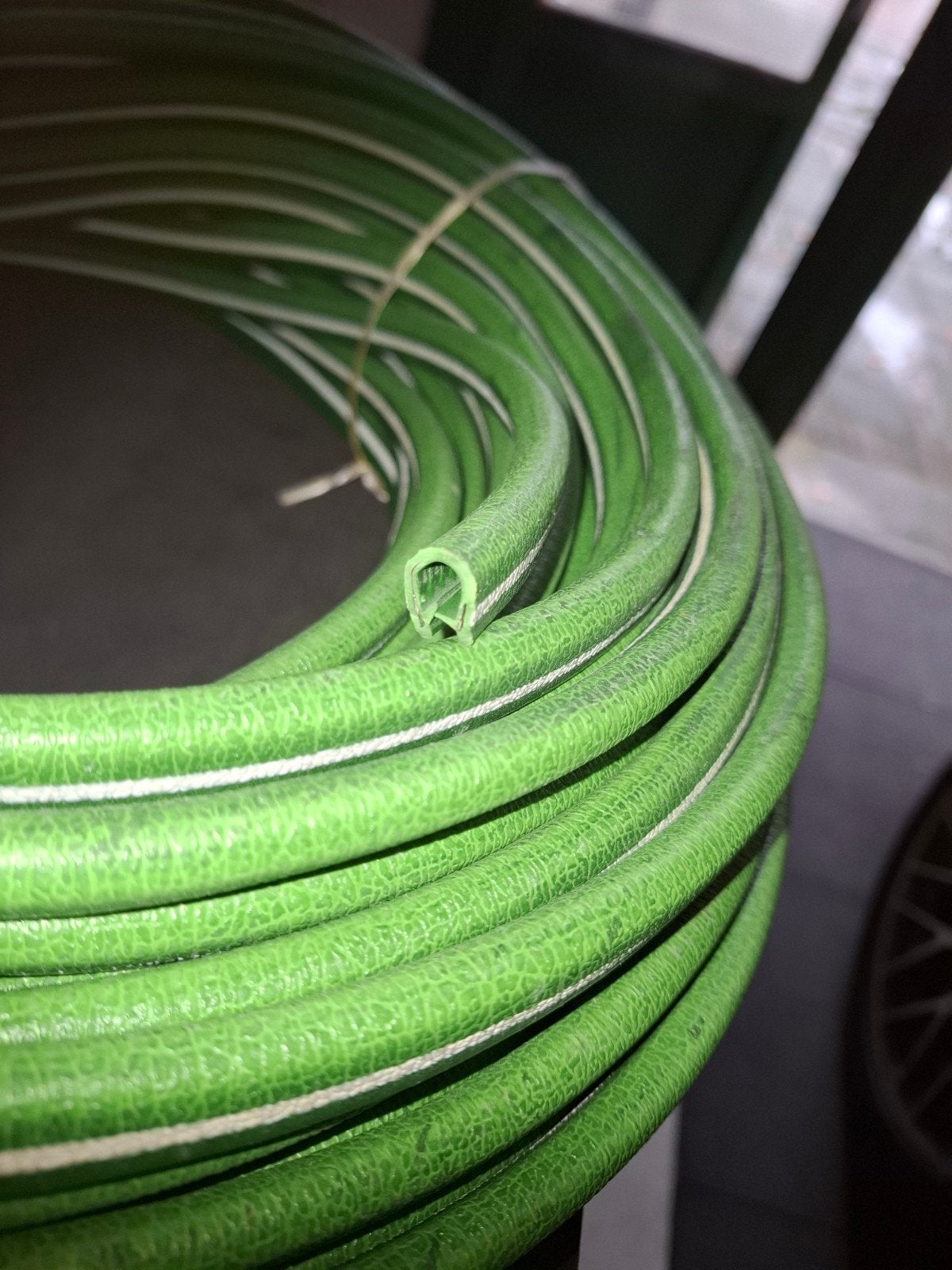 50m rol kantafwerkprofiel PVC UV bestendig rol rubber, Ophalen of Verzenden, Nieuw