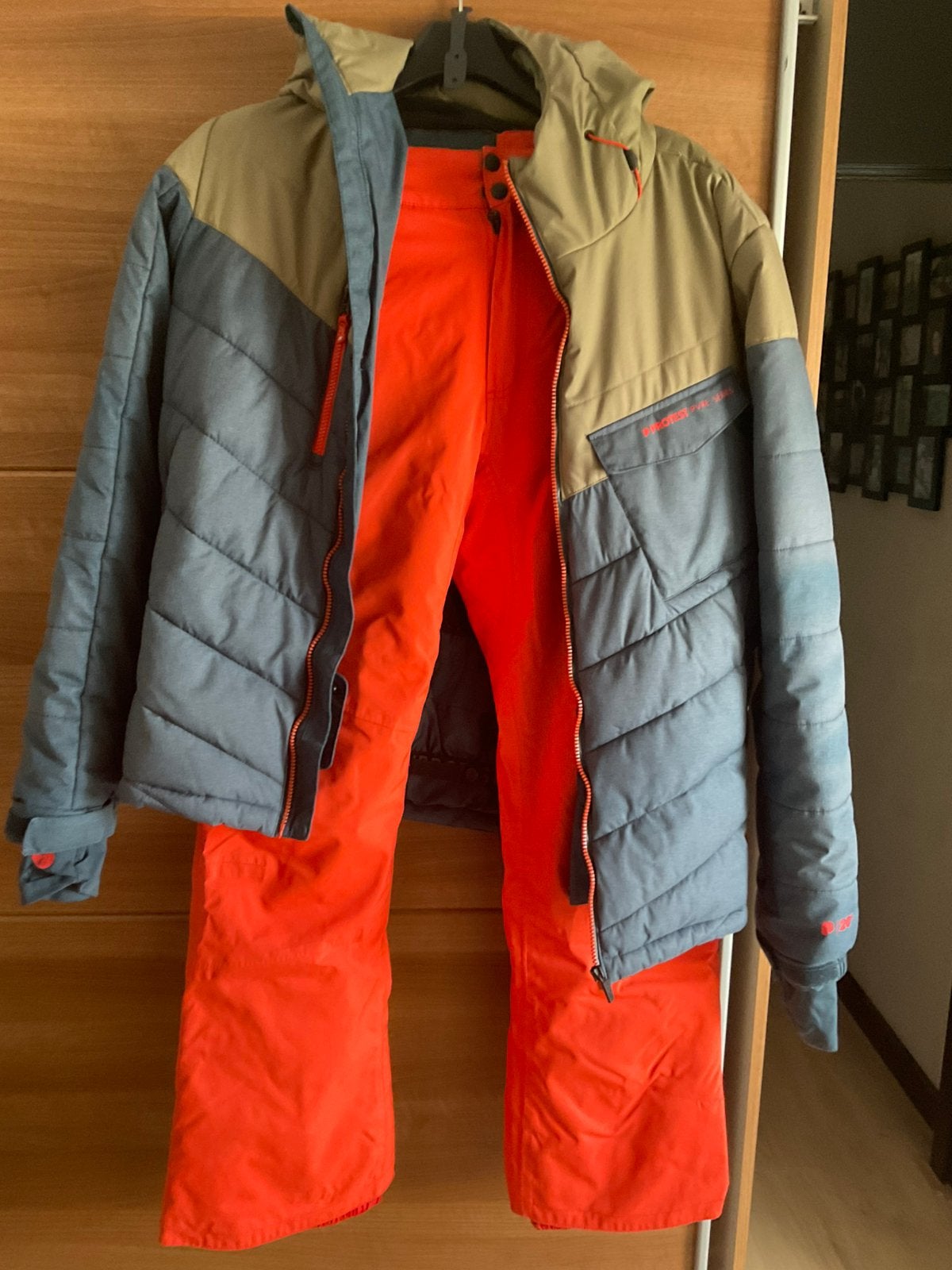 Ski jas Protest met bijbehorende ski broek maat XL/L, Ophalen of Verzenden, Zo goed als nieuw, Maat 56/58 (XL), Jack