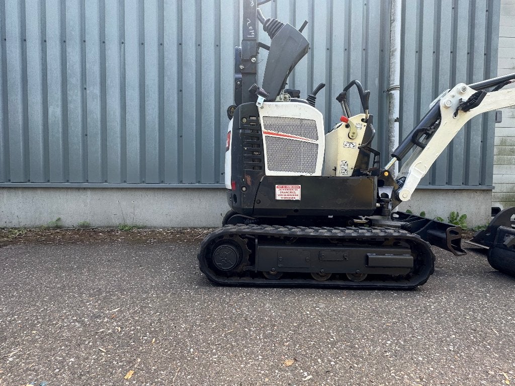 BOBCAT E10Z Minigraver met hydraulische snelwissel cw05, Zakelijke goederen, Machines en Bouw | Kranen en Graafmachines, Ophalen of Verzenden
