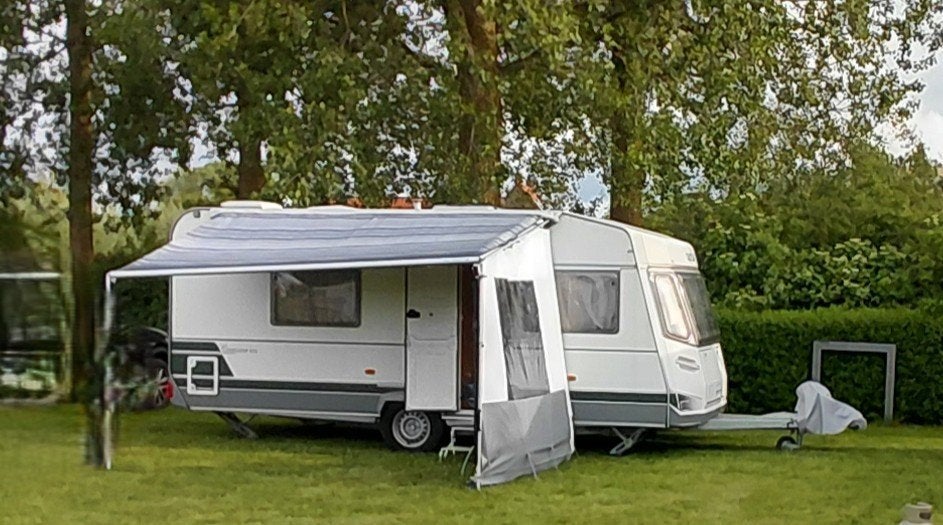 Chateau 496c, Caravans en Kamperen, Caravans, Chateau, Vast bed, Rondzit, Kachel