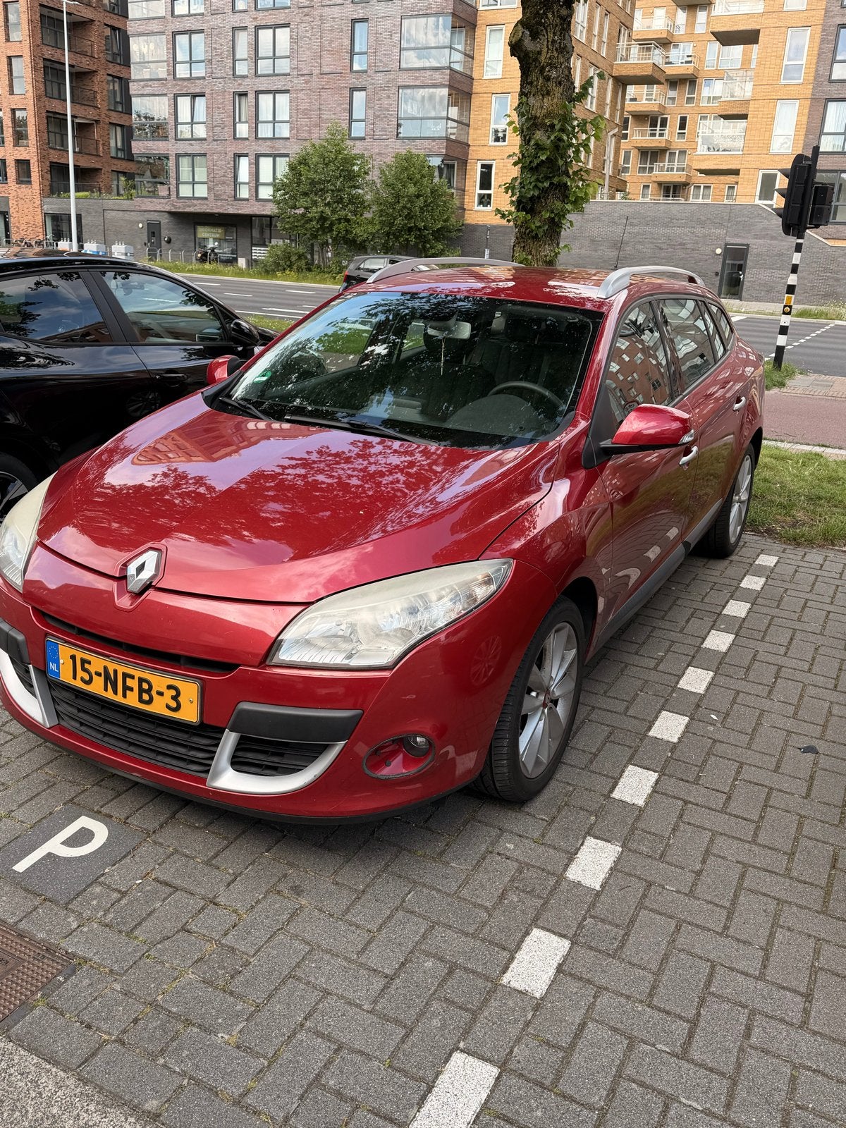 Renault Mégane 1.4 16V TCE 96KW Estate 2010 Rood, Auto's, Renault, Voorwielaandrijving, 657 kg, Zwart, 4 cilinders