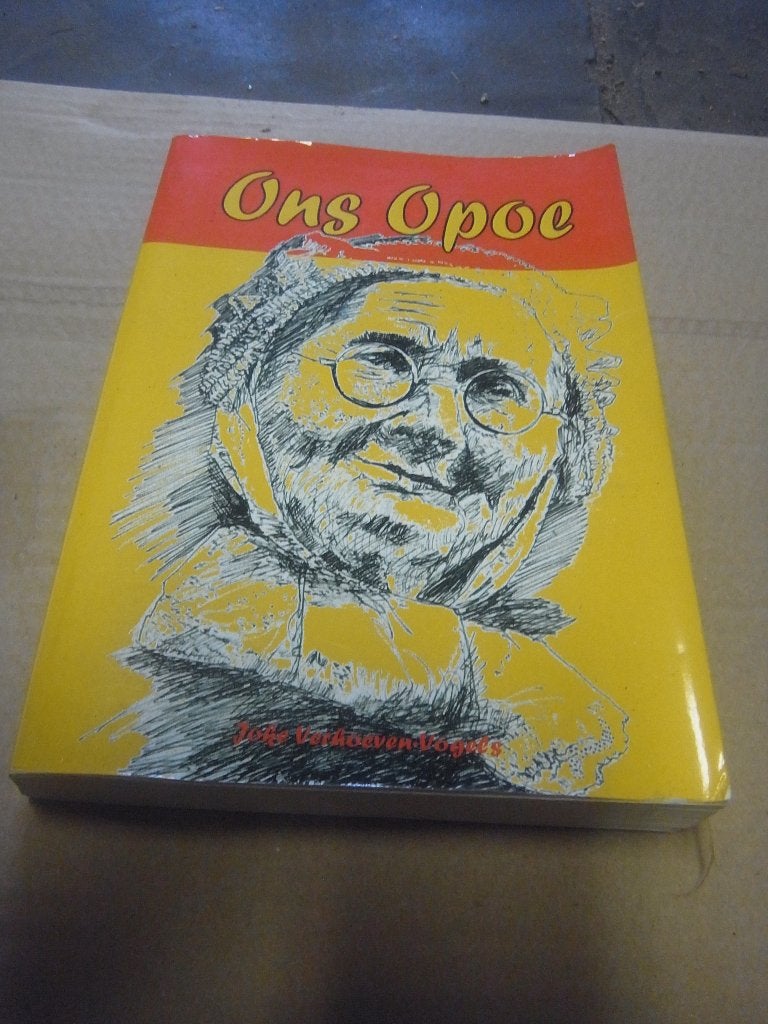 boek ons opoe van Joke Verhoeven Vogels, Ophalen of Verzenden, Zo goed als nieuw