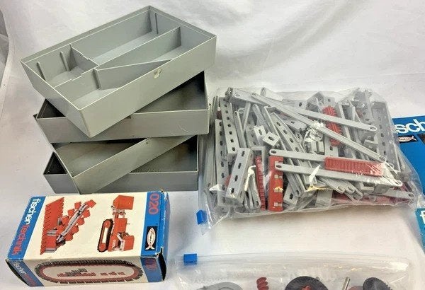 Fischertechnik basisdoos bouwstenen onderdelen set vintage, Verzenden, Zo goed als nieuw, Noidea@gmail.com, Kend Used Items EZ