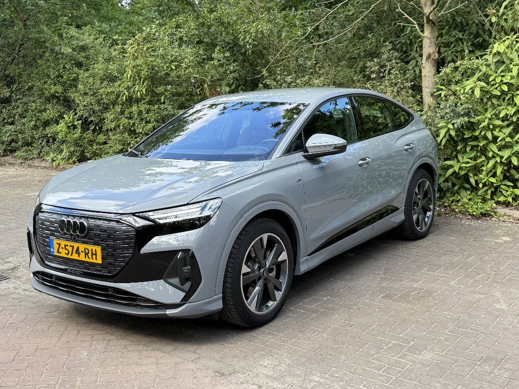 Audi Q4 e-tron 45 E-tron 77kWh 286pk 2024 Grijs, Automaat, 82 kWh, Leder en Stof, Elektrisch