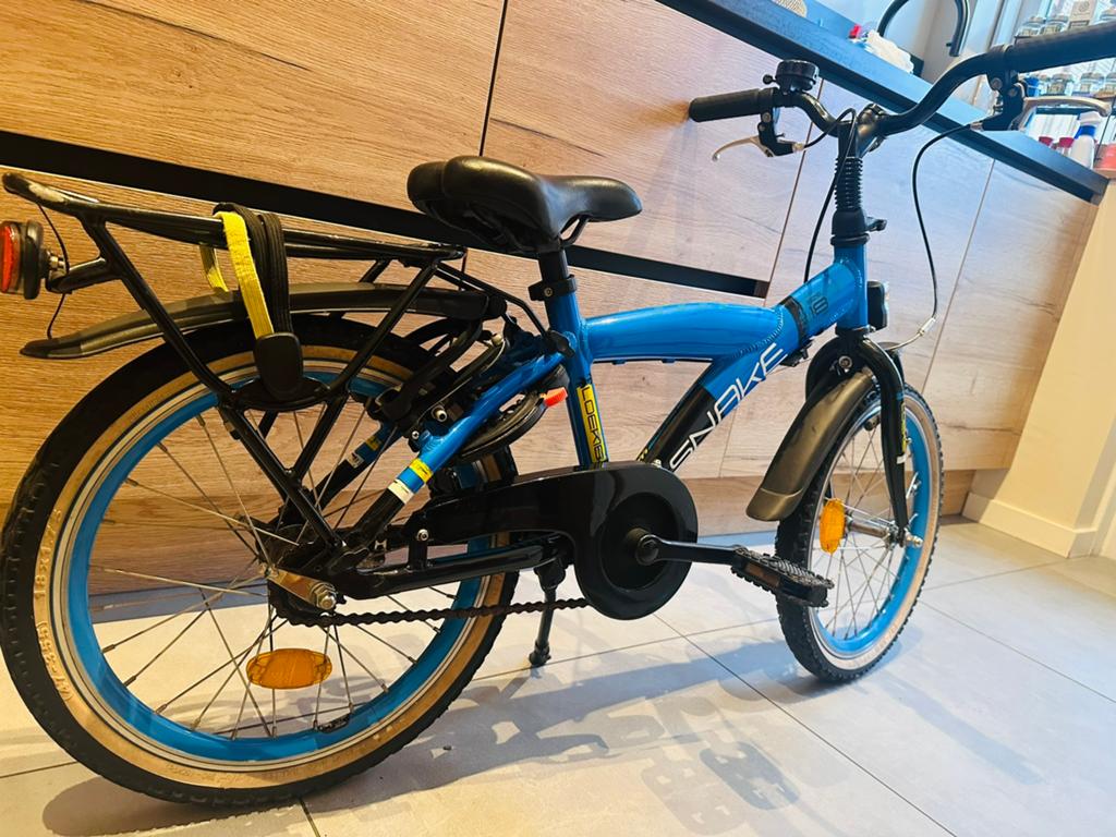 Batavus Snake Loekie 18”, Fietsen en Brommers, Fietsen | Jongens, Gebruikt, Velgrem, Ophalen of Verzenden, Handrem