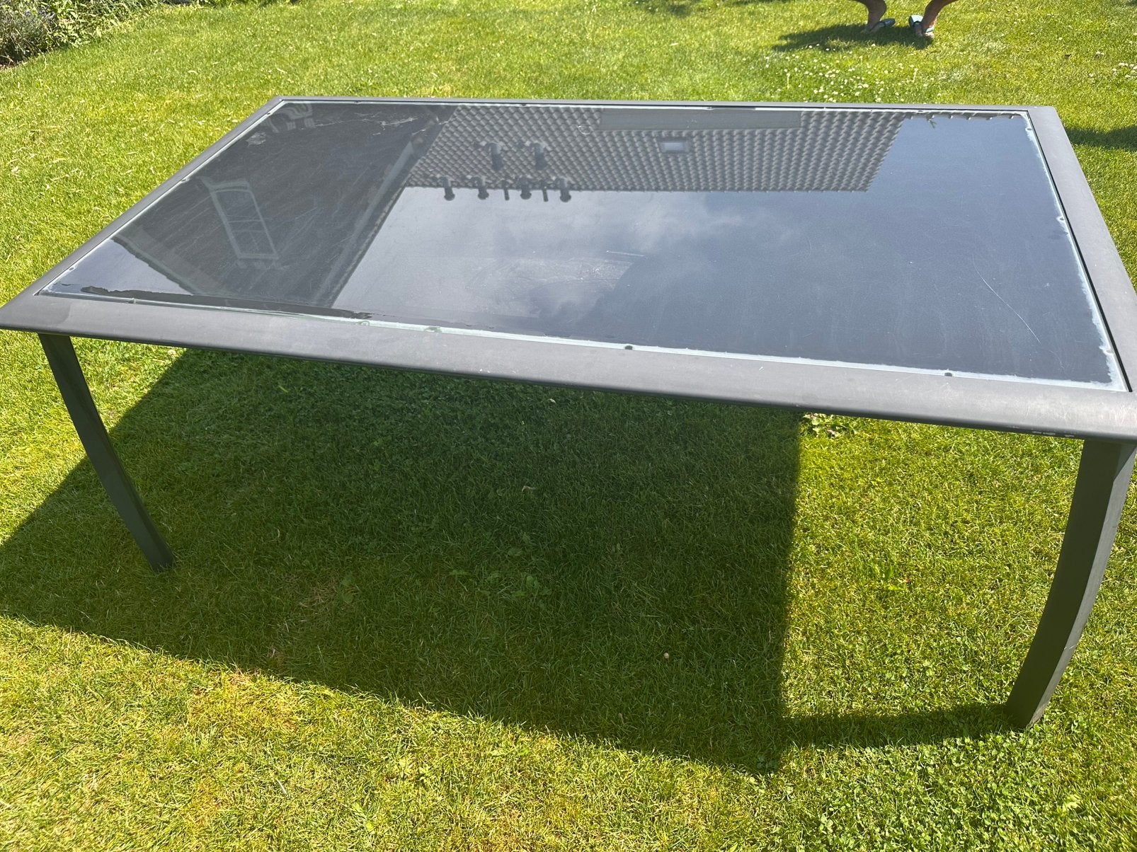 Mooie tuintafel met glasplaat, Tuin en Terras, Tuintafels, Ophalen, Gebruikt, Rechthoekig, Aluminium