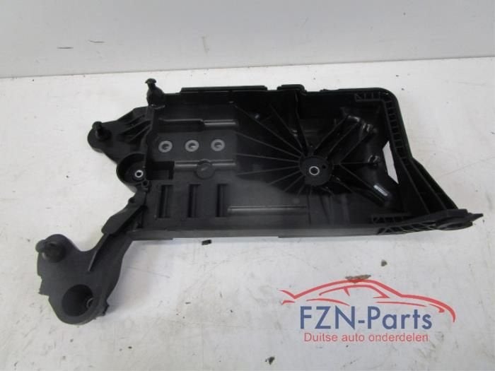 Accubak Volkswagen Golf (22729432), Auto-onderdelen, Accu's en Toebehoren, Gebruikt, Ophalen of Verzenden
