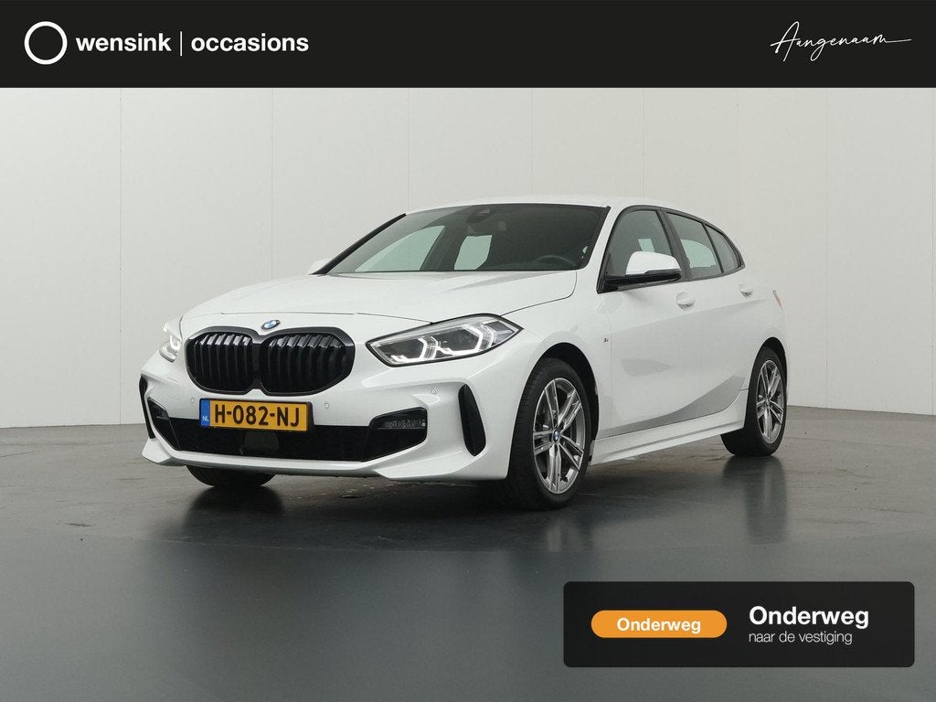 BMW 1-serie 118i Executive Edition M-Sport | Virtual Cockpit, Auto's, BMW, Stof, Gebruikt, Automatische klimaatregeling, Wit