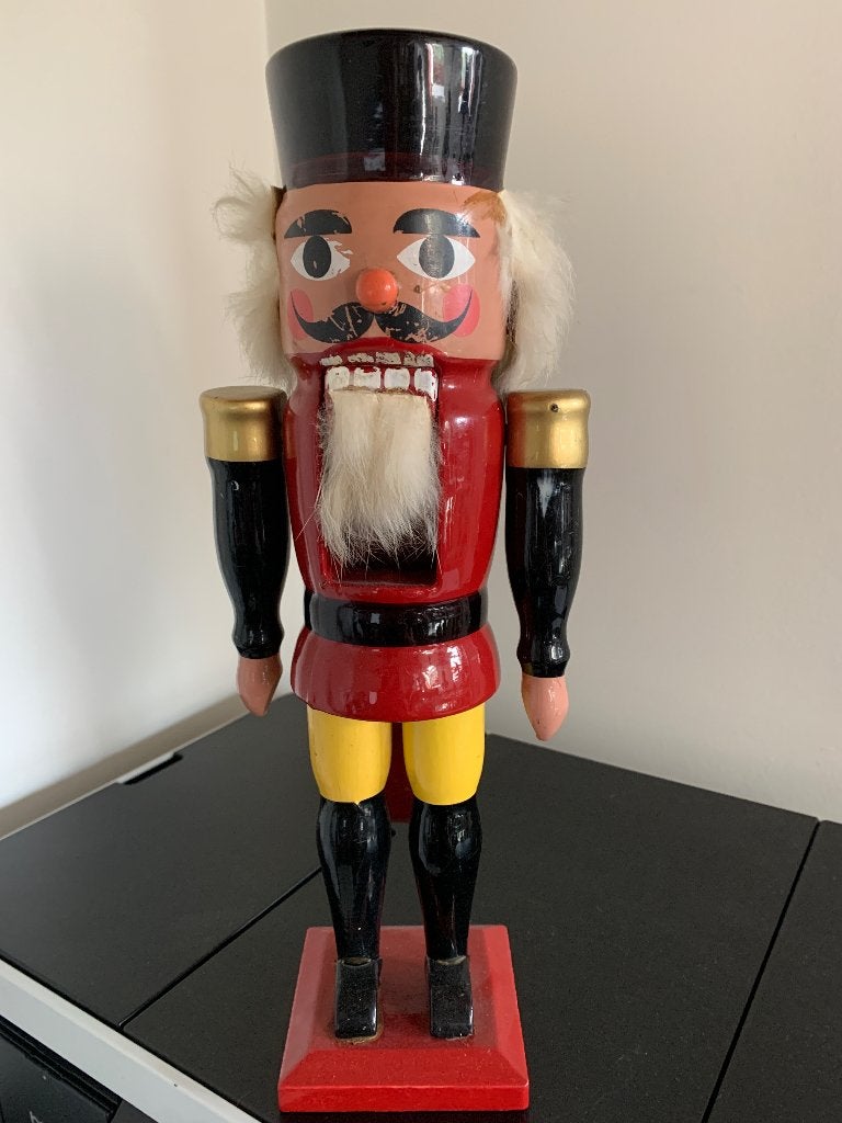 Vintage Ertsgebergte houten notenkraker van 33 cm hoog, Ophalen of Verzenden, Huis en Inrichting