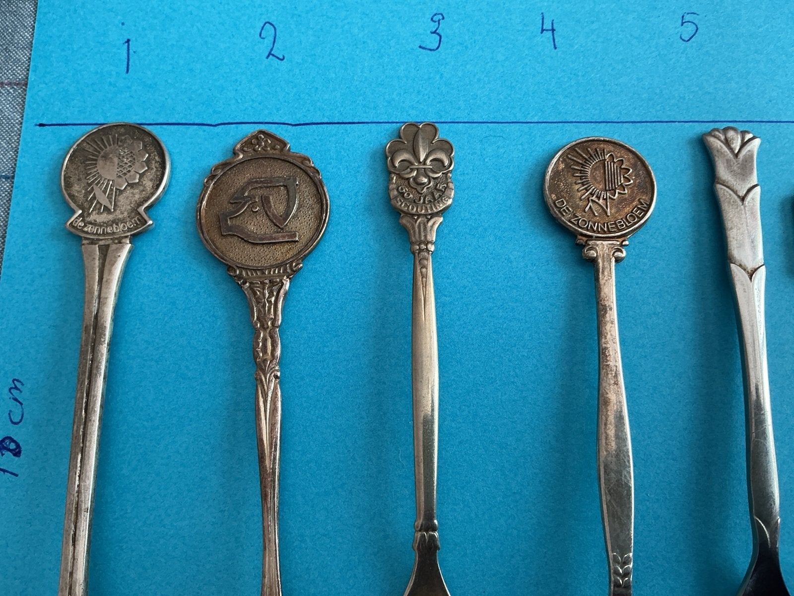 Set van 10 vintage verzamellepels, Ophalen