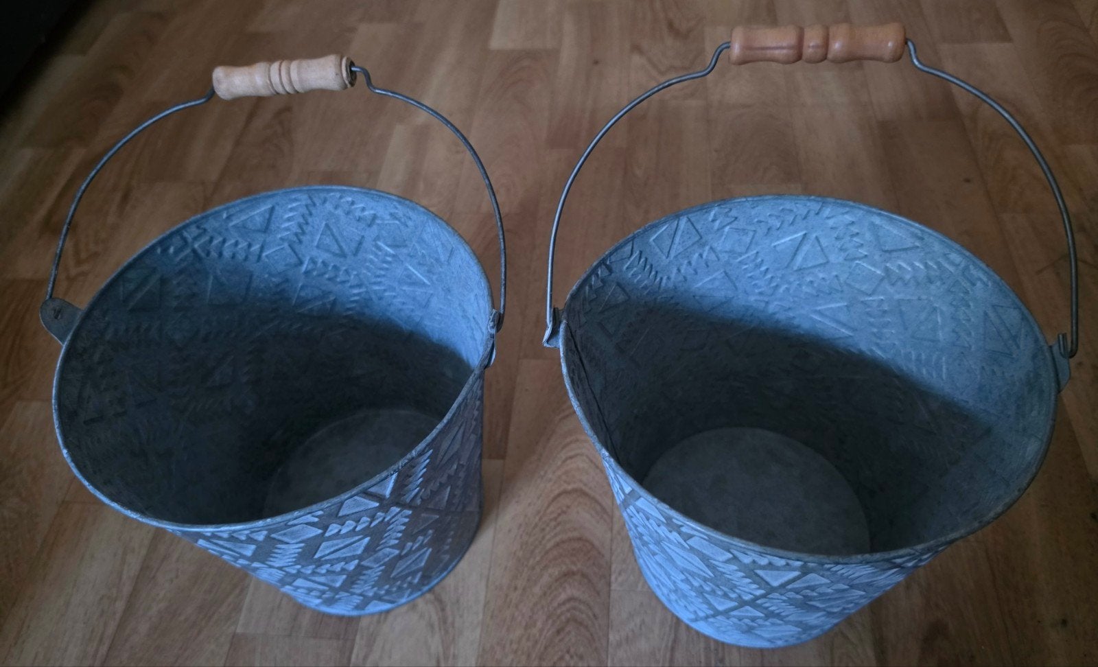 2 Planten Potten Metaal Grijs Zilver, Rond, Ophalen of Verzenden, Metaal, Minder dan 40 cm