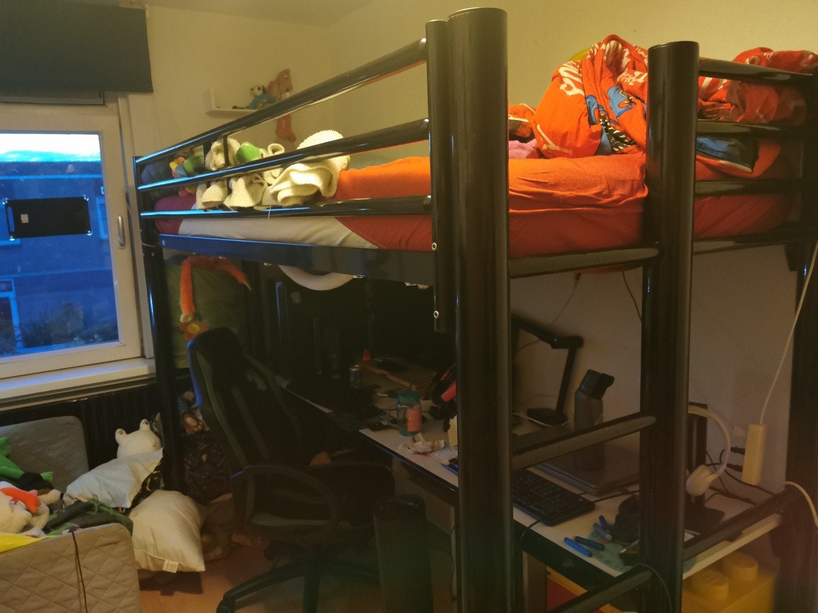 hoogslaper eenpersoons, onder groot bureau, Ophalen, Eenpersoons, 90 cm, Hoogslaper