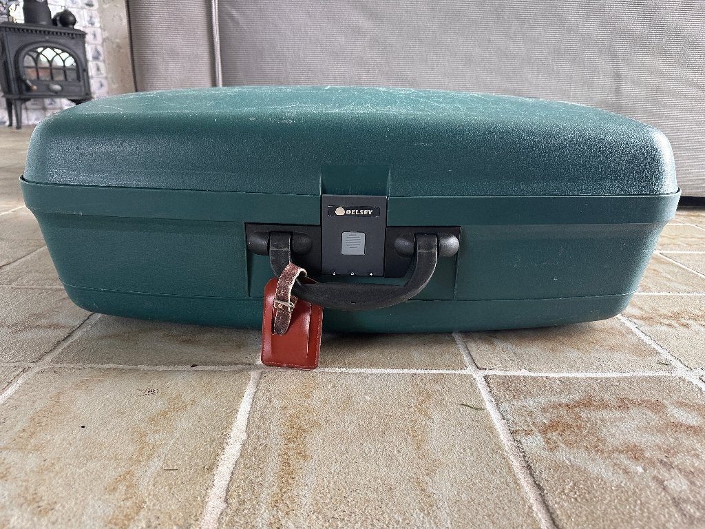 Grote harde Delsey koffer, Sieraden, Tassen en Uiterlijk, Overige materialen, Nieuw, Ophalen of Verzenden, 70 cm of meer